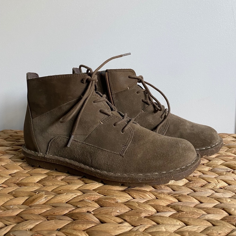 Clark’s collection Tamitha Suede boots